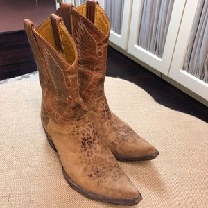 Size 8.5 Old Gringo Boots